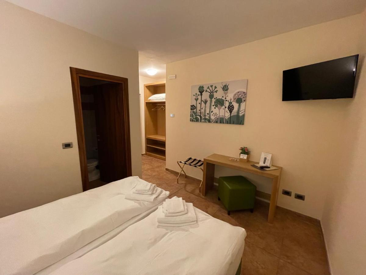 Hotel Trieste Tarvisio Buitenkant foto