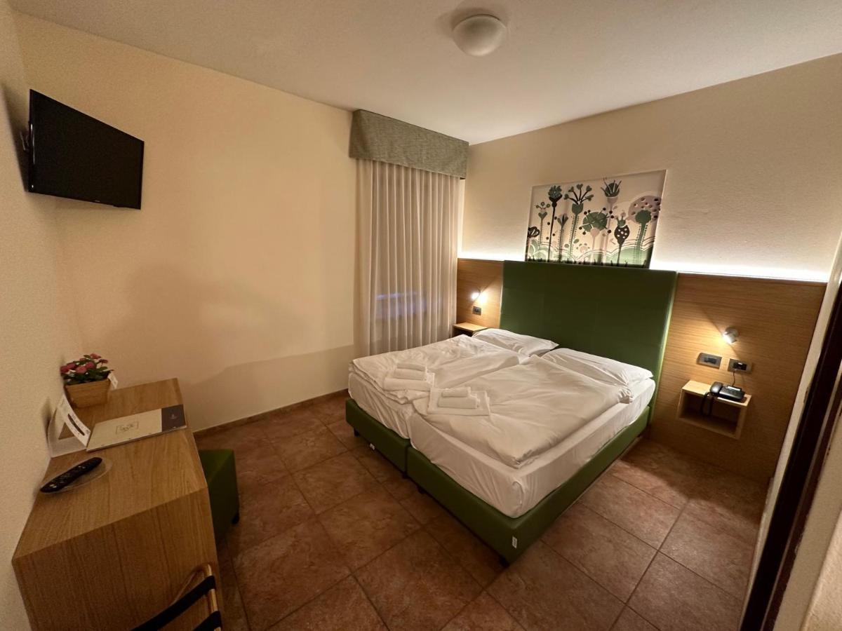 Hotel Trieste Tarvisio Buitenkant foto